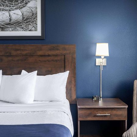 Travelodge Suites By Wyndham Saint John Exteriér fotografie