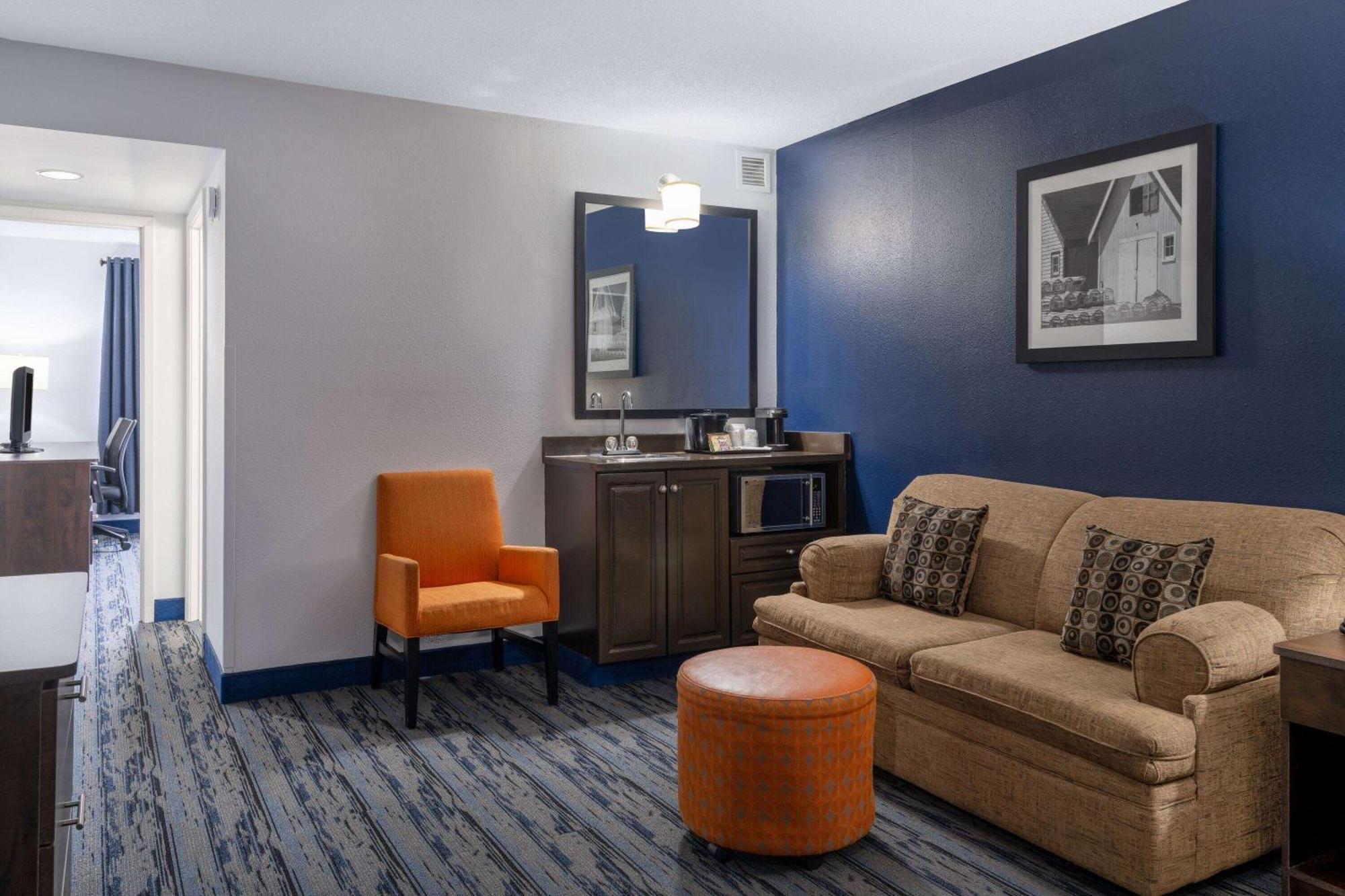 Travelodge Suites By Wyndham Saint John Exteriér fotografie