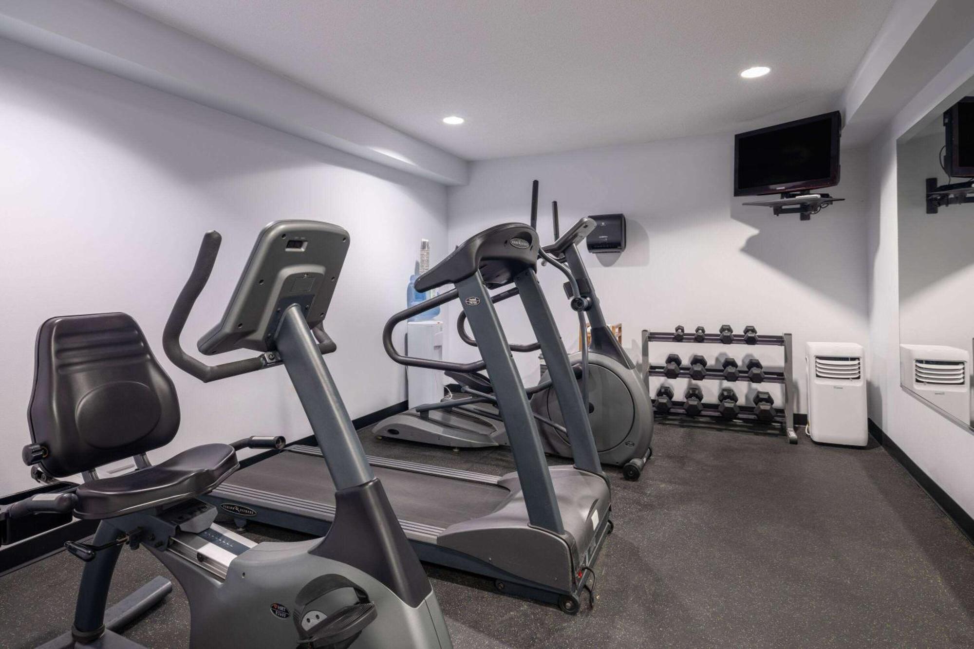 Travelodge Suites By Wyndham Saint John Exteriér fotografie