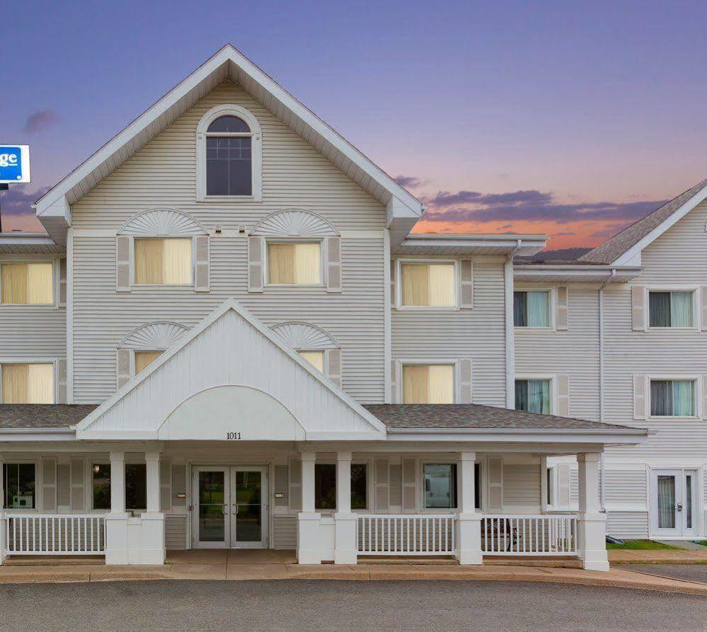 Travelodge Suites By Wyndham Saint John Exteriér fotografie